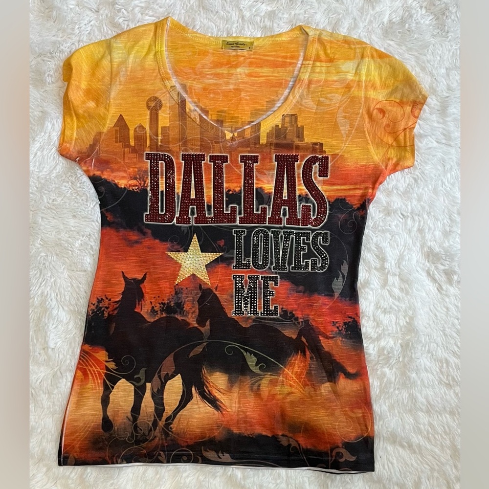 SWEET Gisele Dallas Loves Me bling horses graphic t shirt